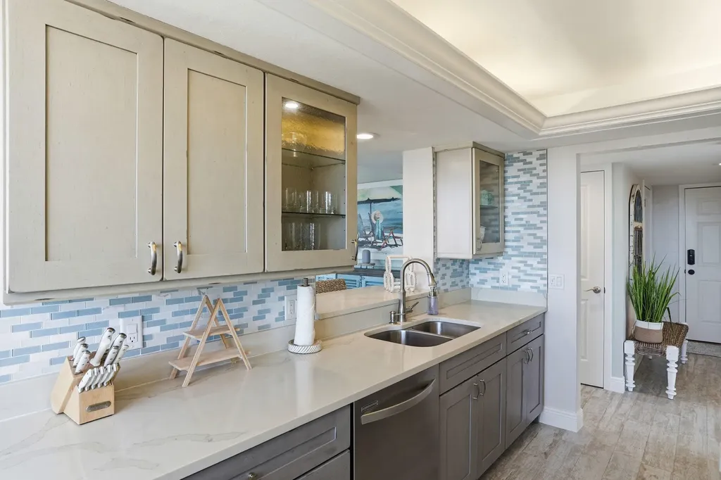 17 Bluebill Avenue Naples FL 34108