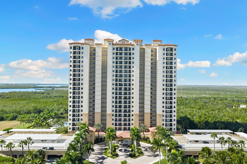 1065 Borghese Naples FL 34114