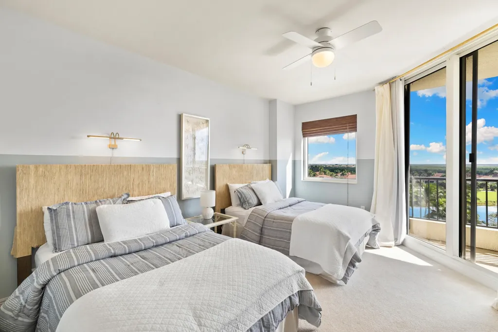 1065 Borghese Naples FL 34114