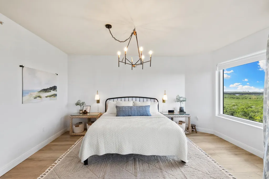 1065 Borghese Naples FL 34114