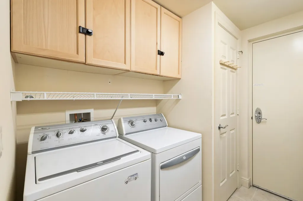 1065 Borghese Naples FL 34114