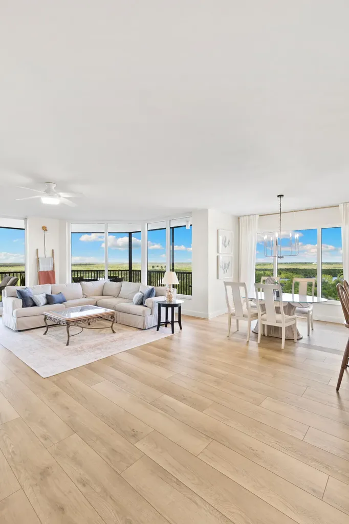 1065 Borghese Naples FL 34114