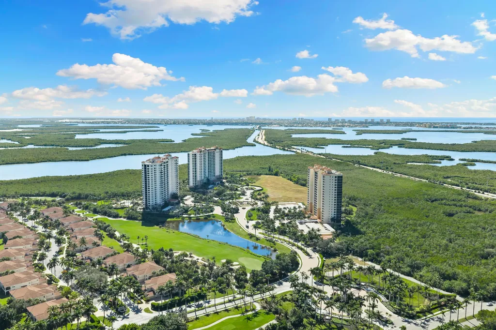 1065 Borghese Naples FL 34114