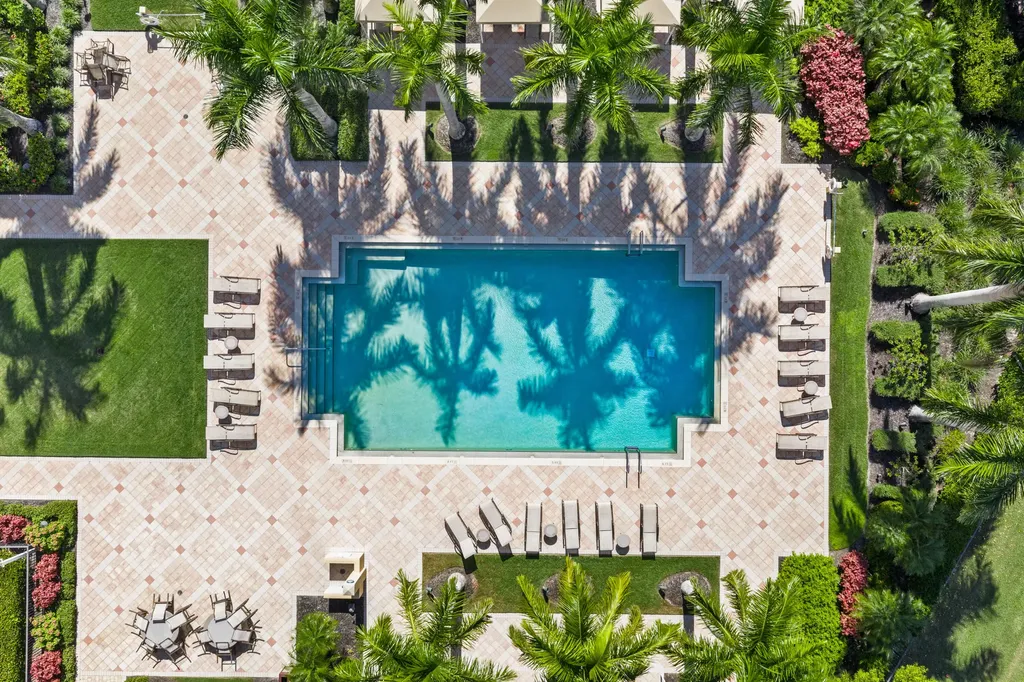 1065 Borghese Naples FL 34114