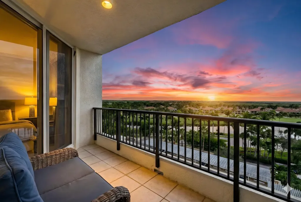 1065 Borghese Naples FL 34114