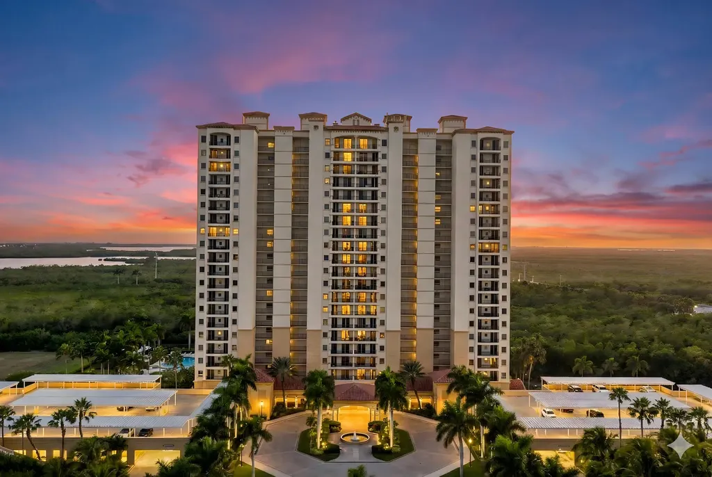 1065 Borghese Naples FL 34114