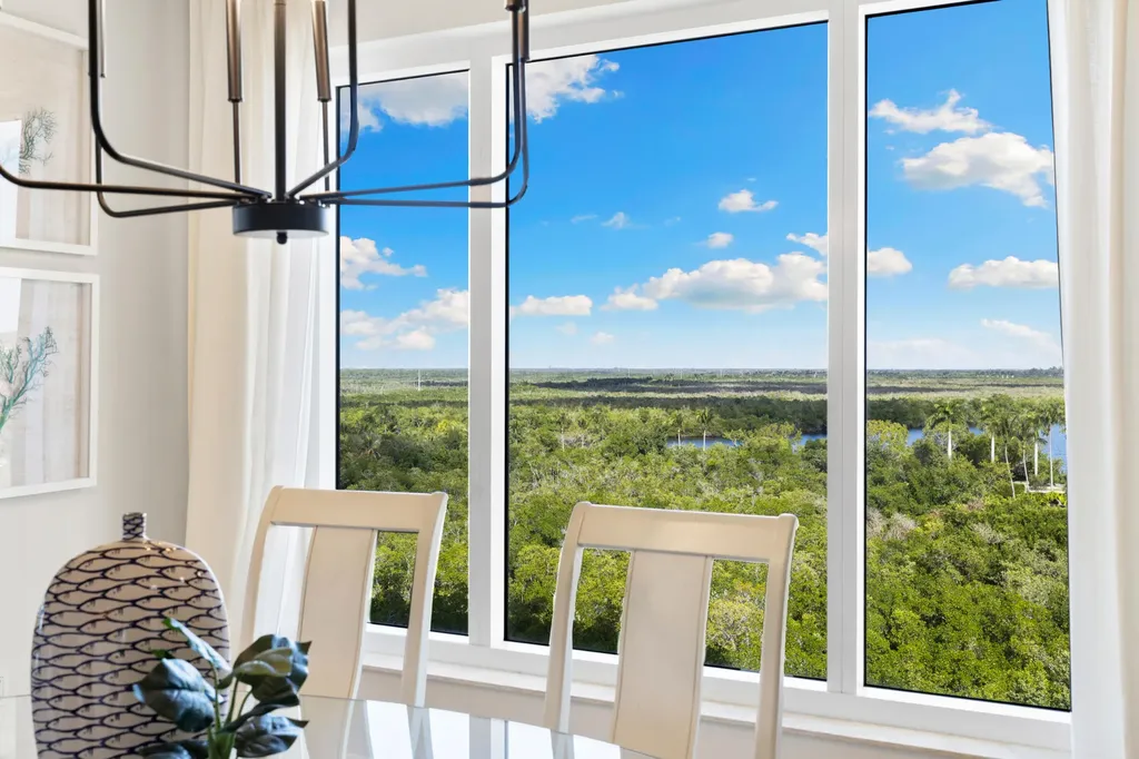 1065 Borghese Naples FL 34114