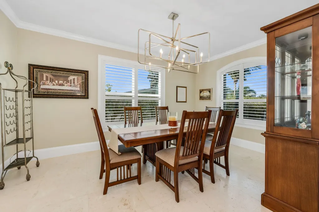 132 E Hilo Street Naples FL 34113