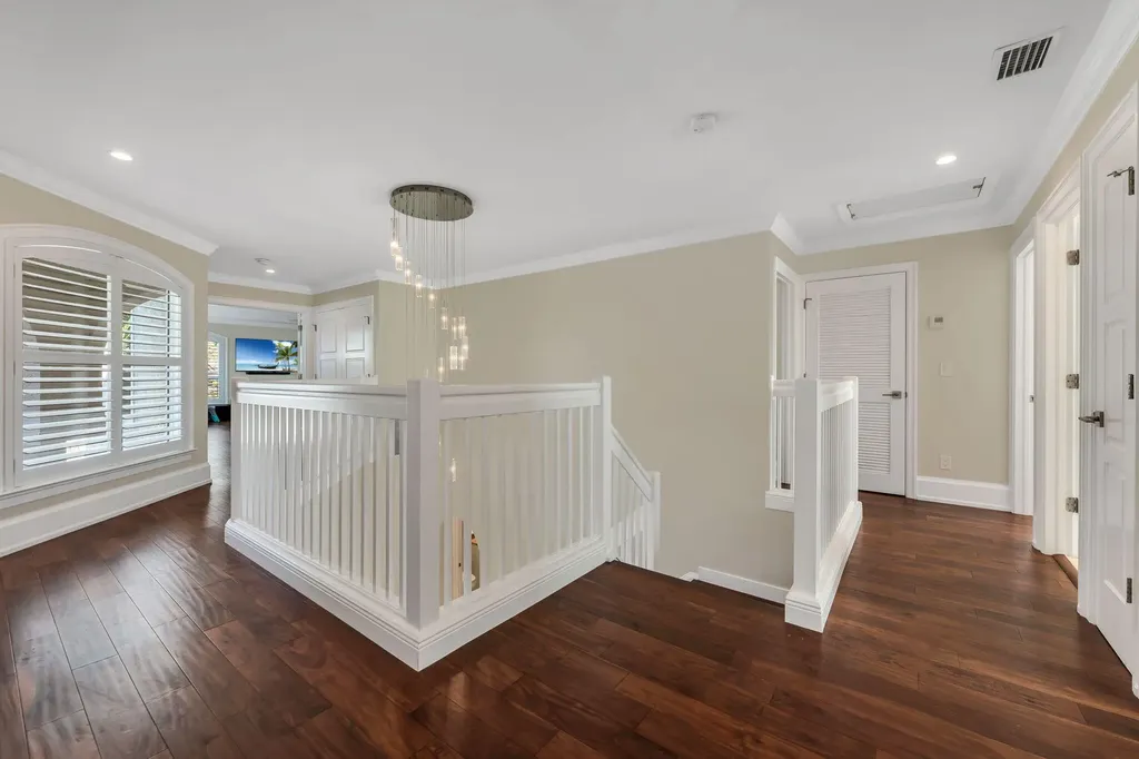 132 E Hilo Street Naples FL 34113