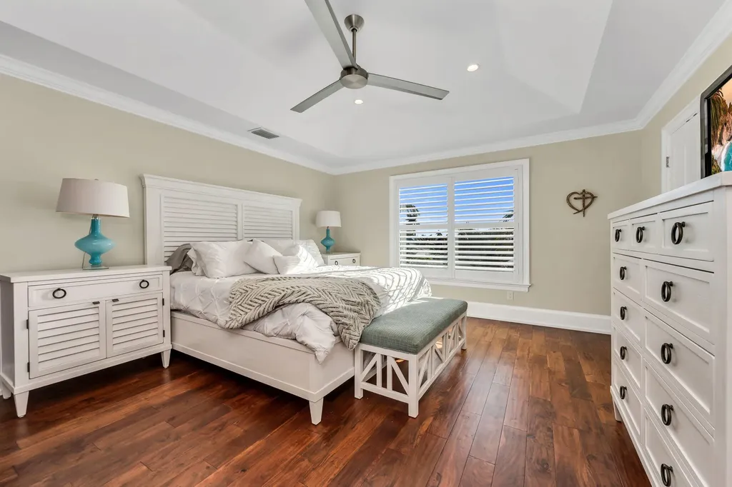 132 E Hilo Street Naples FL 34113