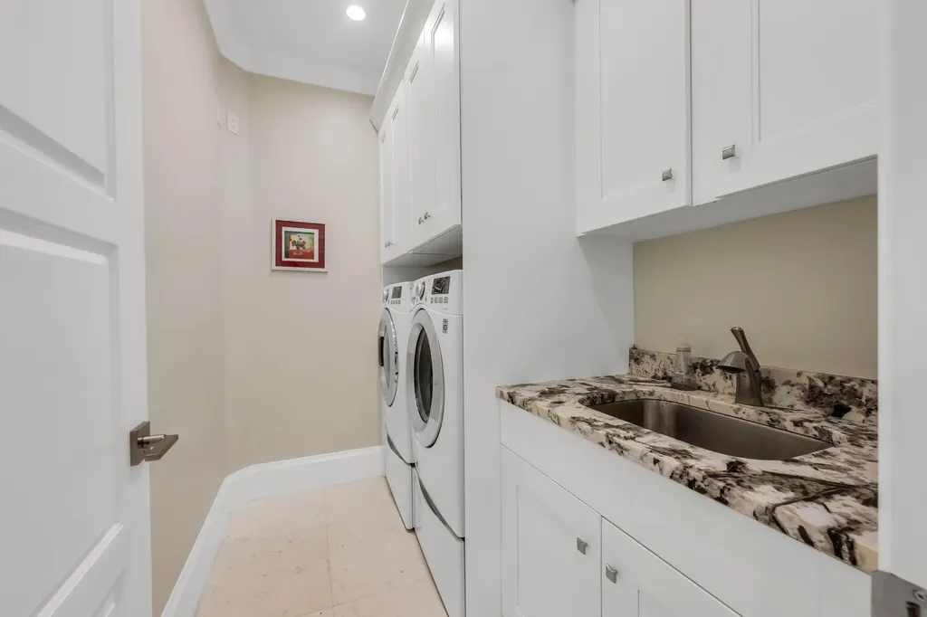 132 E Hilo Street Naples FL 34113