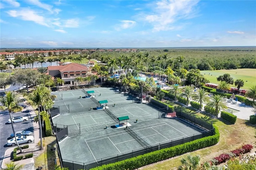 1277 Rialto Way Naples FL 34114