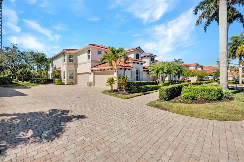 1277 Rialto Way Naples FL 34114