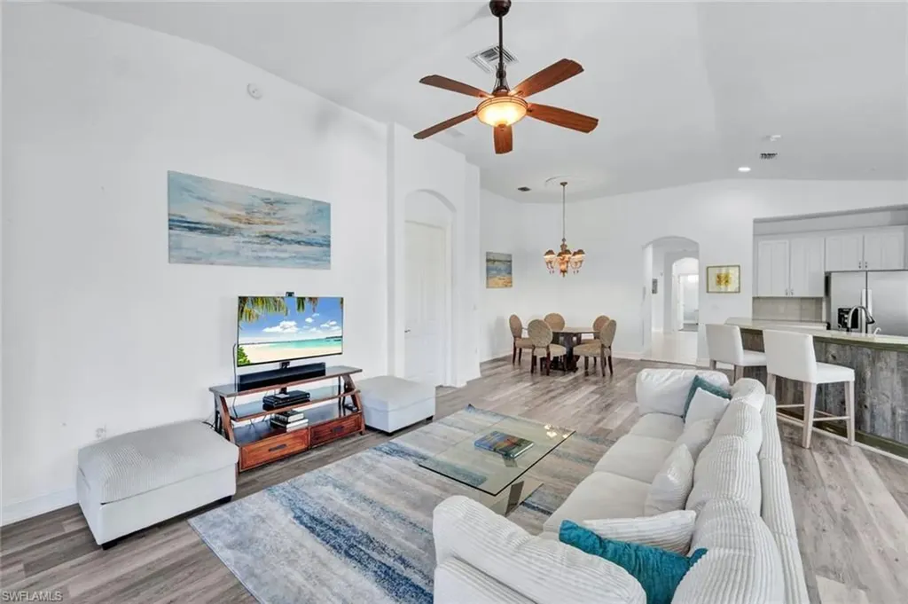 1277 Rialto Way Naples FL 34114