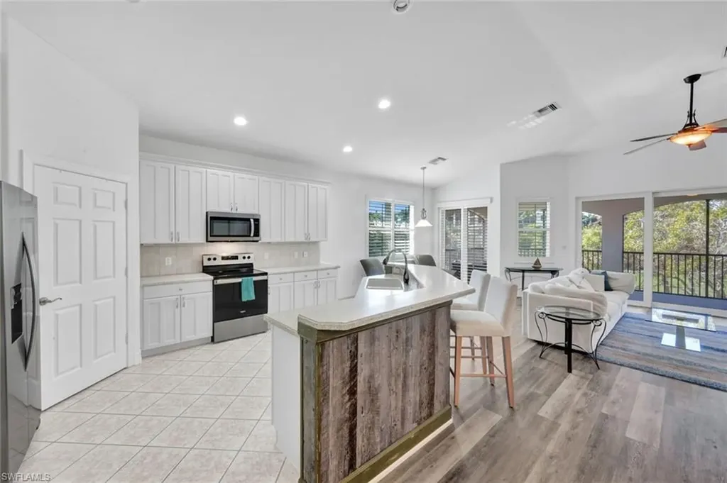 1277 Rialto Way Naples FL 34114