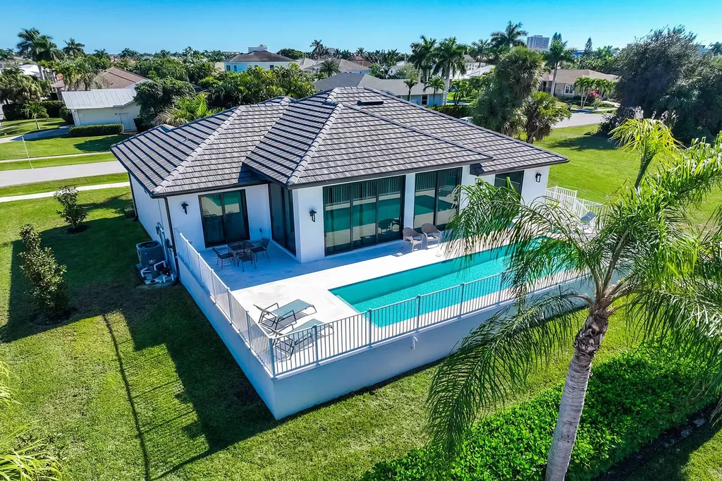 740 Seagrape Drive Marco Island FL 34145