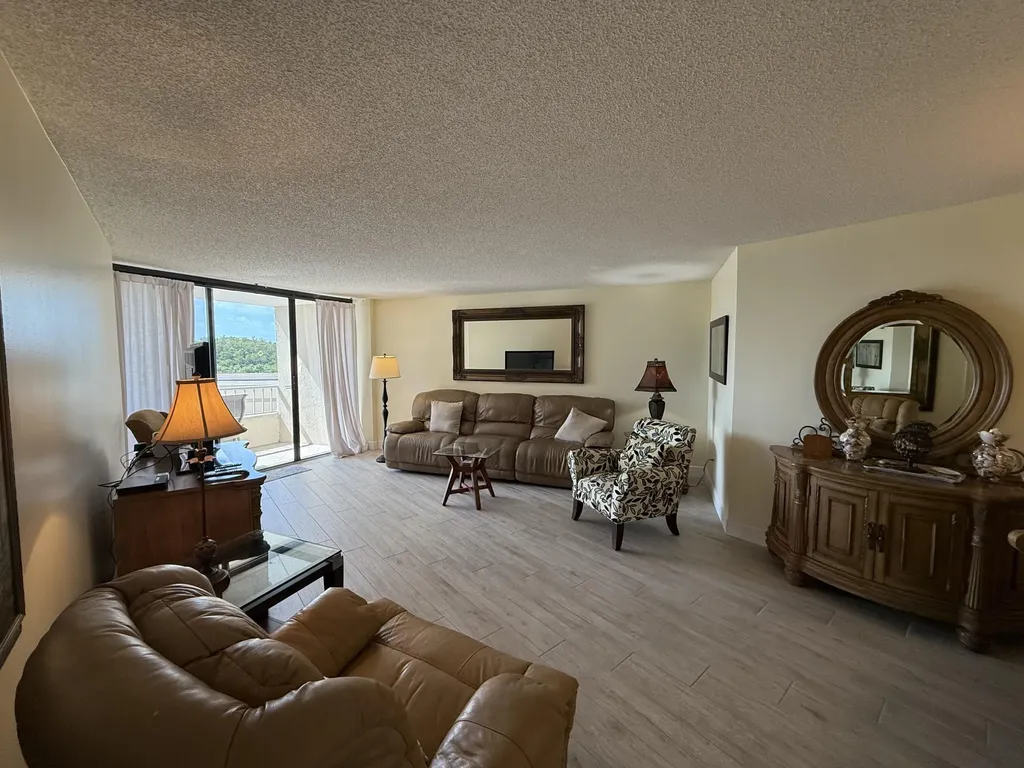 380 Seaview Court Marco Island FL 34145