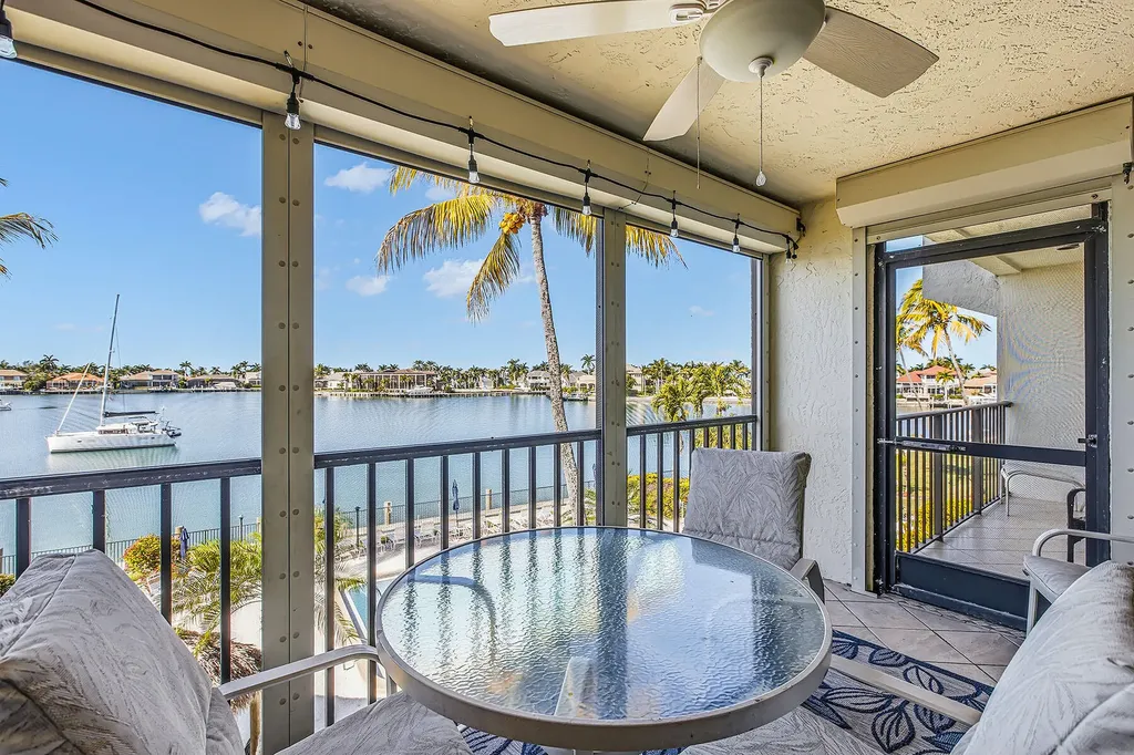 838 W Elkcam Marco Island FL 34145