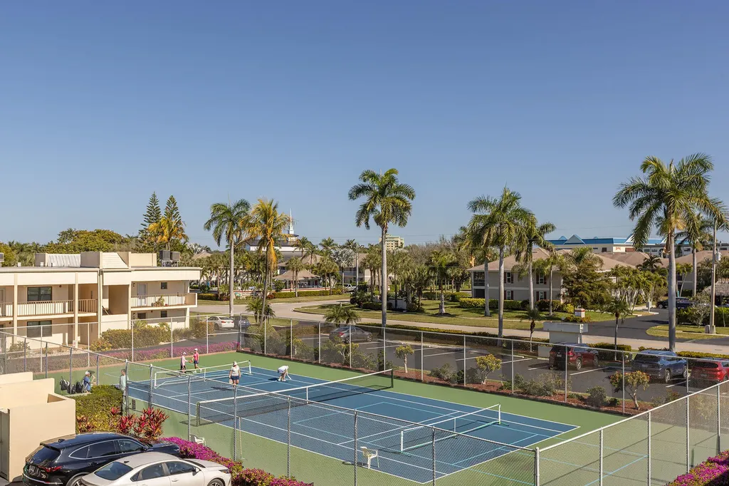 838 W Elkcam Marco Island FL 34145