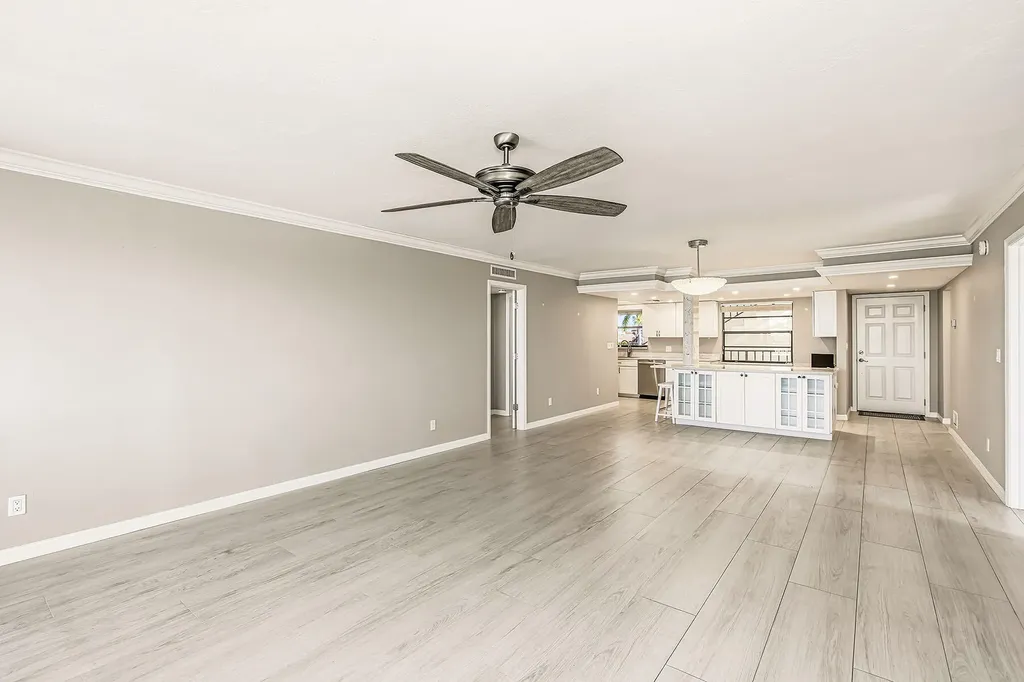 838 W Elkcam Marco Island FL 34145