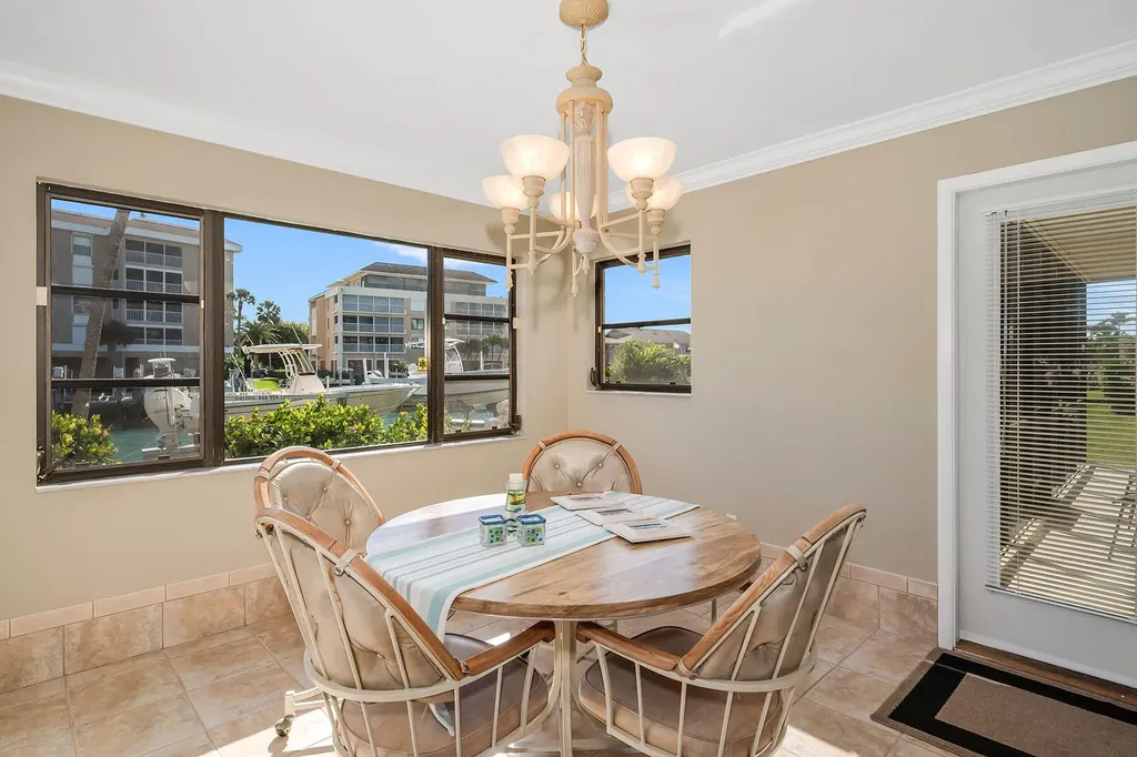 881 Panama Court Marco Island FL 34145