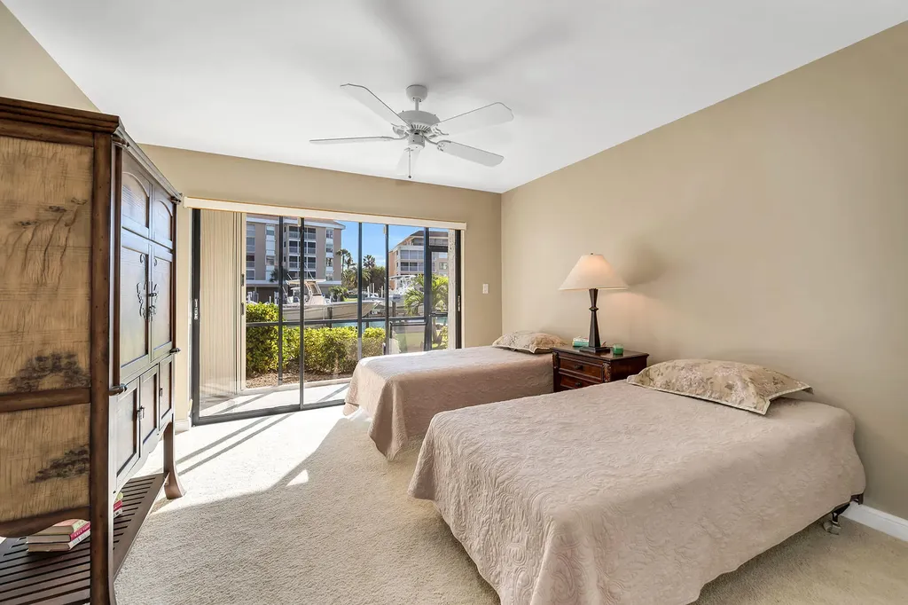 881 Panama Court Marco Island FL 34145