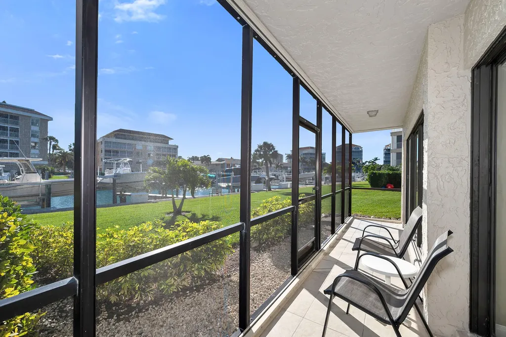 881 Panama Court Marco Island FL 34145