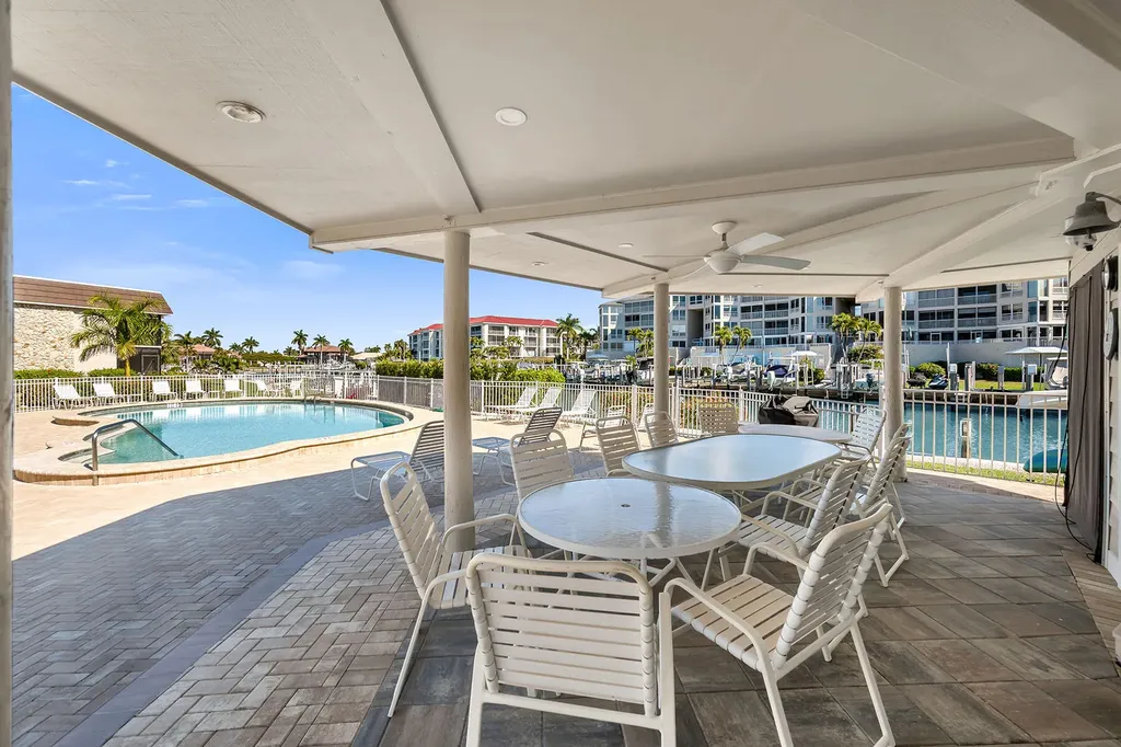 881 Panama Court Marco Island FL 34145