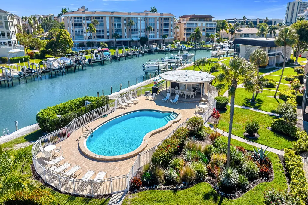 881 Panama Court Marco Island FL 34145