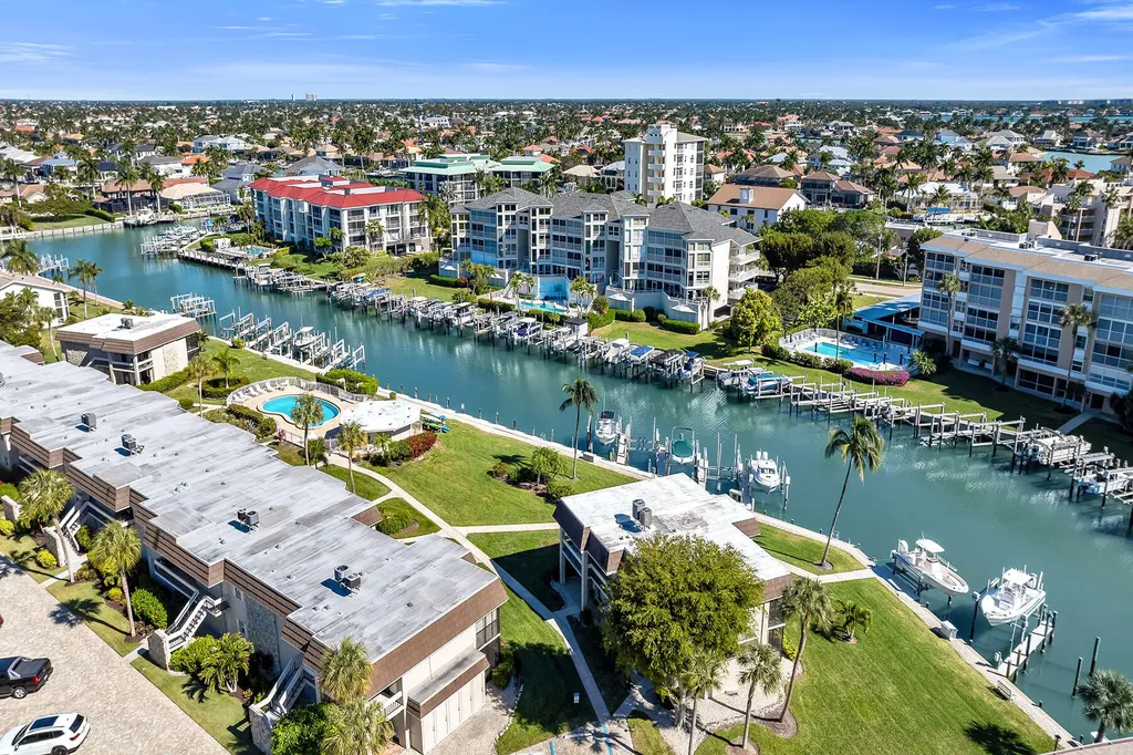 881 Panama Court Marco Island FL 34145