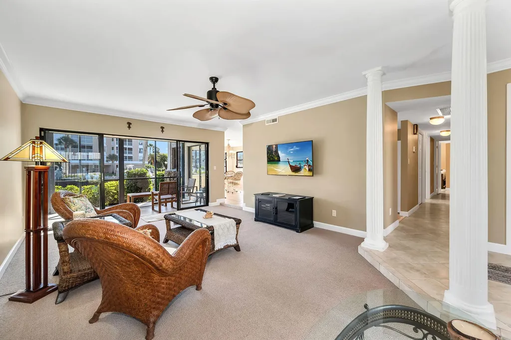 881 Panama Court Marco Island FL 34145