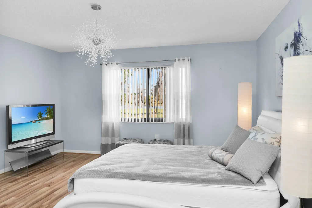 85 Saint Andrews Boulevard Naples FL 34113