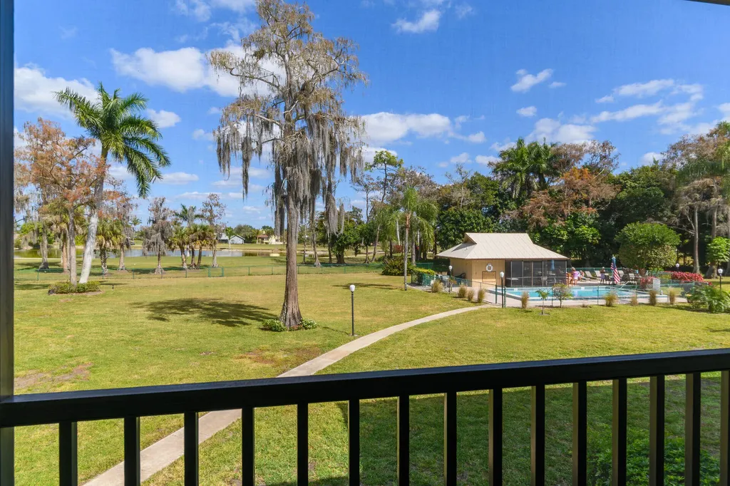 85 Saint Andrews Boulevard Naples FL 34113