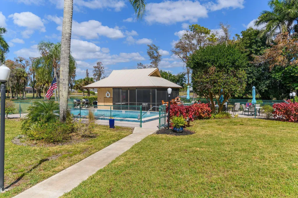 85 Saint Andrews Boulevard Naples FL 34113