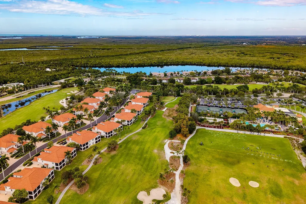 1269 Rialto Way Naples FL 34114