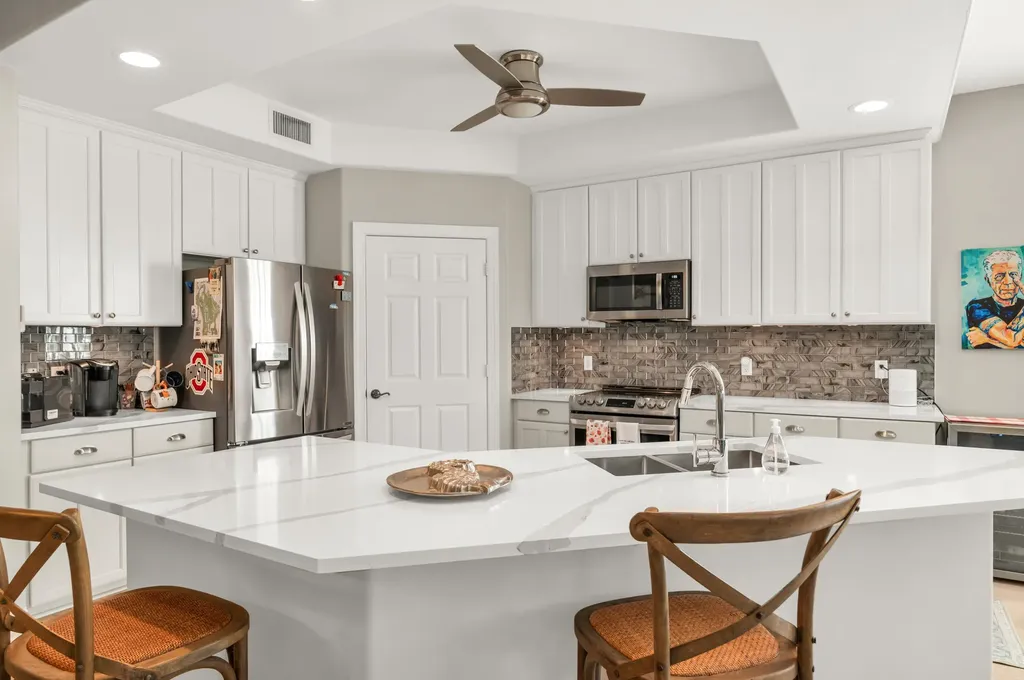 1269 Rialto Way Naples FL 34114