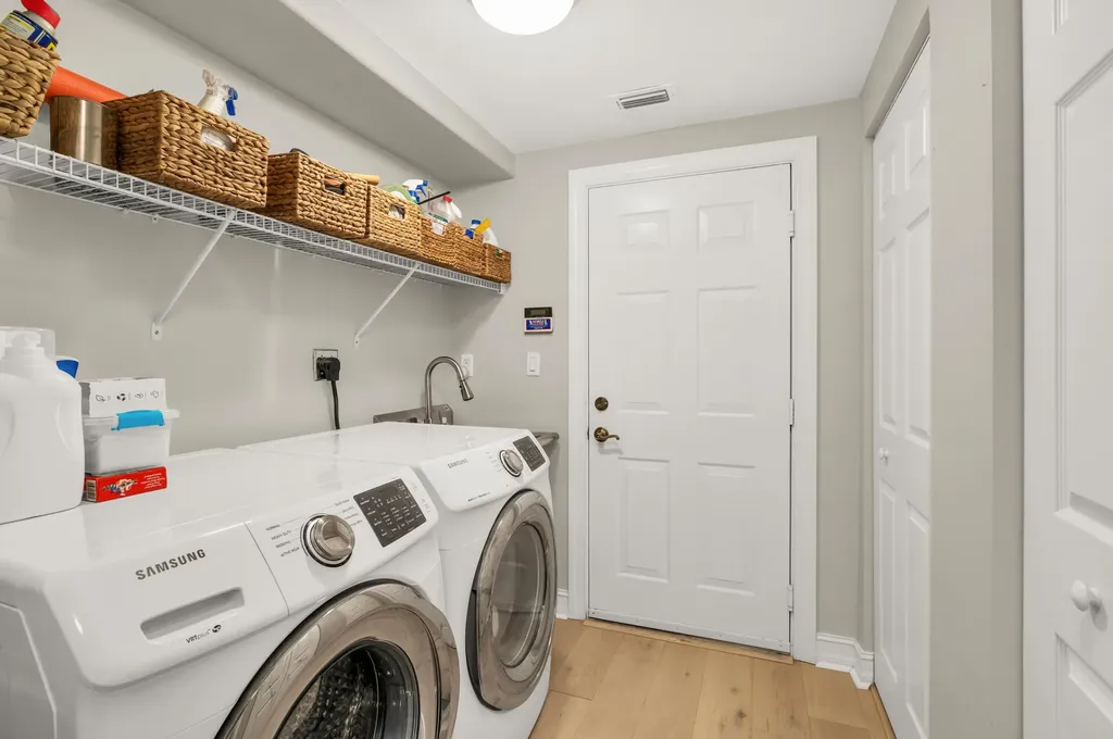 1269 Rialto Way Naples FL 34114