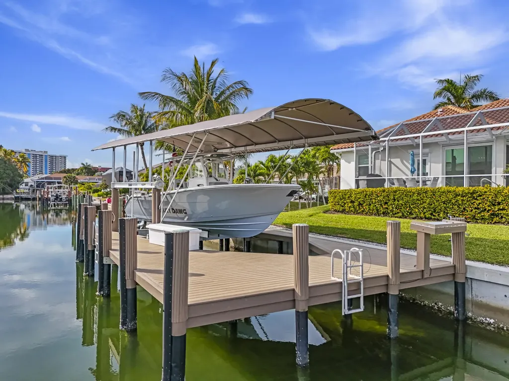 829 Wintergreen Court Marco Island FL 34145