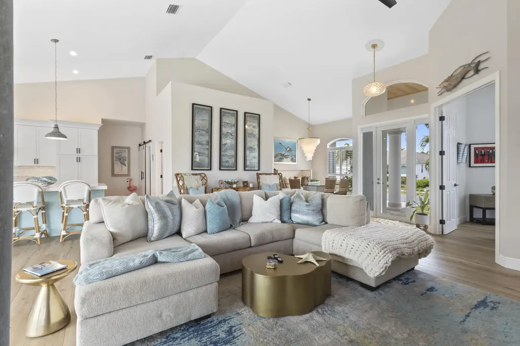 829 Wintergreen Court Marco Island FL 34145