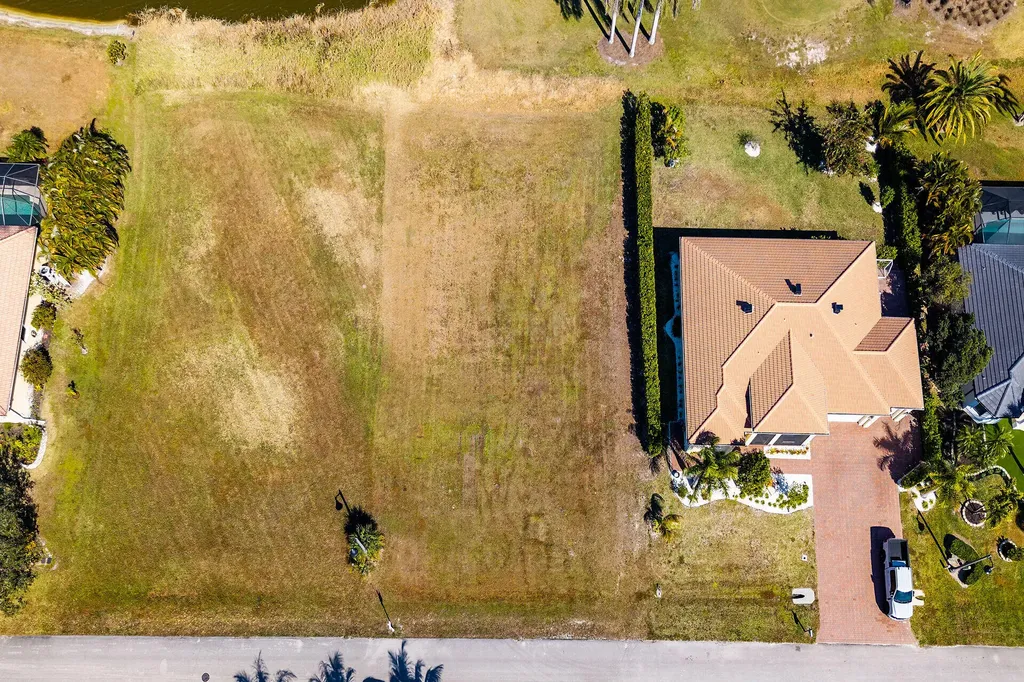 18516 Royal Hammock Boulevard Naples FL 34114