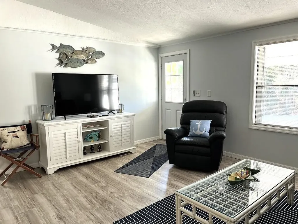 112 Cardinal Court Everglades City FL 34139