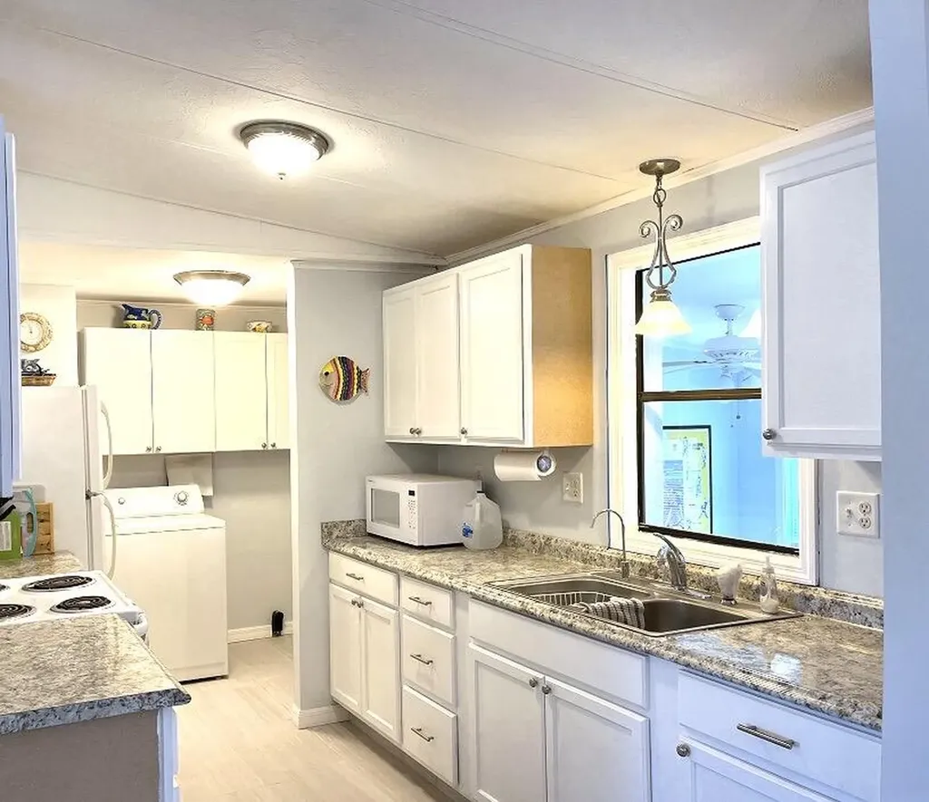 112 Cardinal Court Everglades City FL 34139