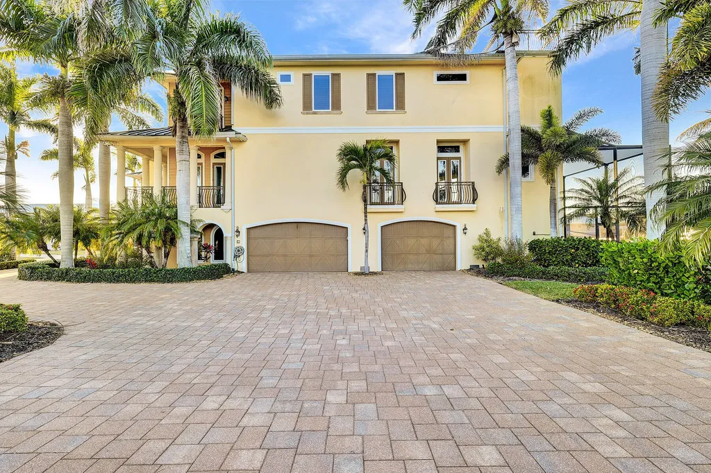 4806 Regal Drive Bonita Springs FL 34134