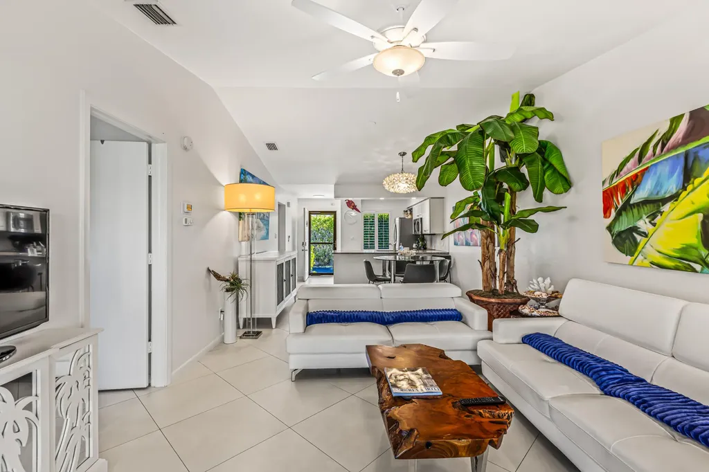 791 W Elkcam Circle Marco Island FL 34145