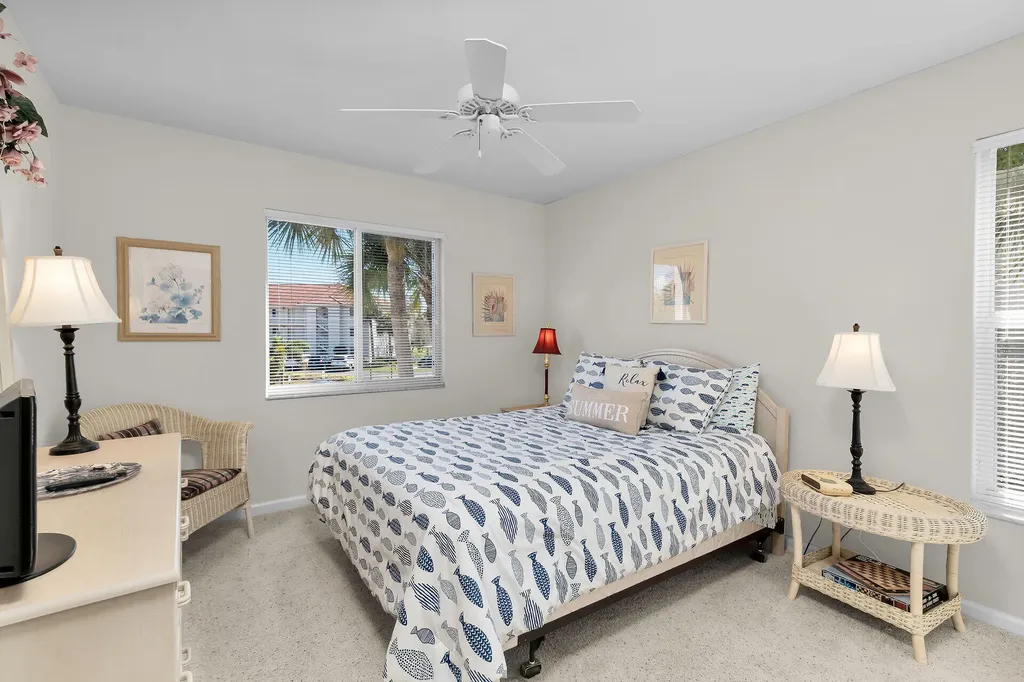 1001 Eastham Way Naples FL 34104