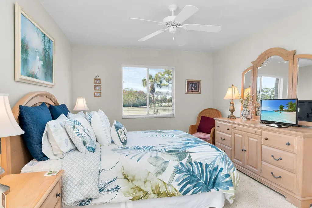 1001 Eastham Way Naples FL 34104