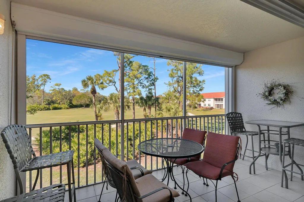 1001 Eastham Way Naples FL 34104