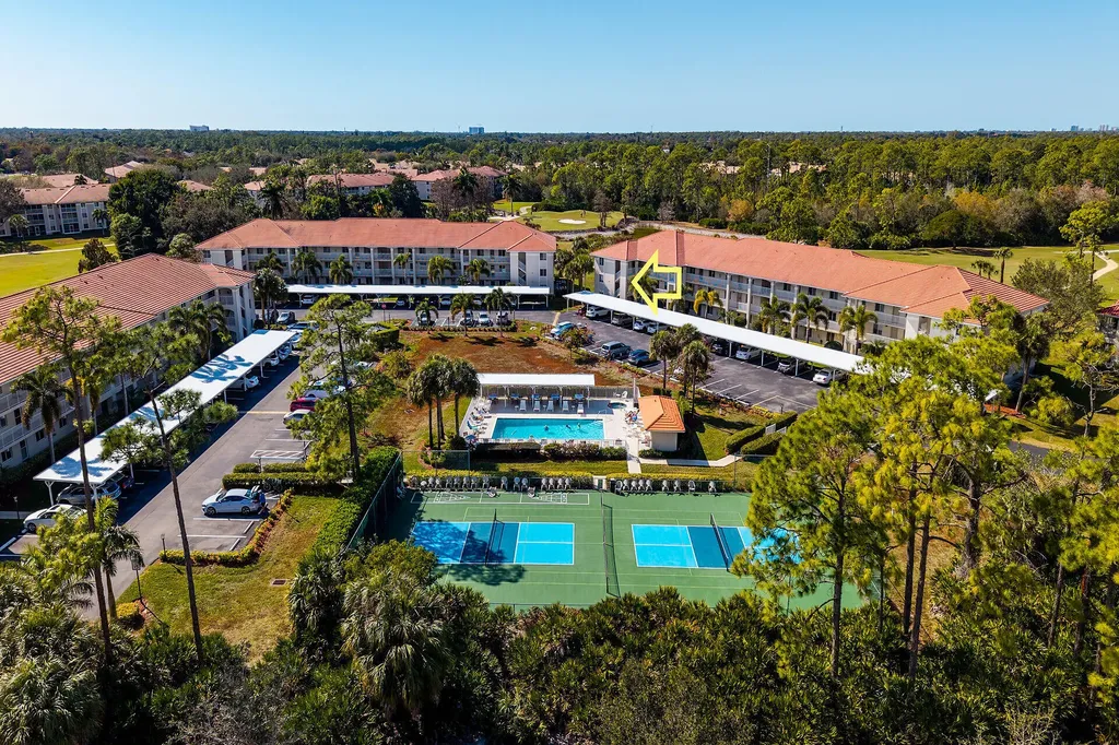 1001 Eastham Way Naples FL 34104