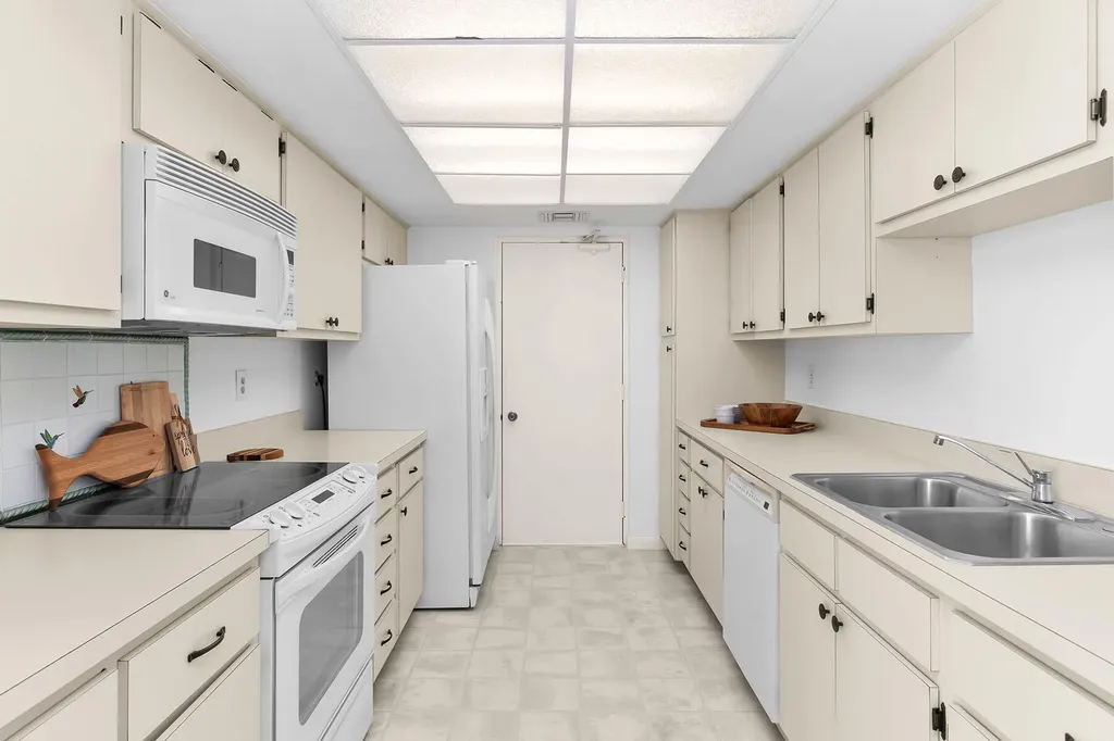 1100 S Collier Boulevard Marco Island FL 34145