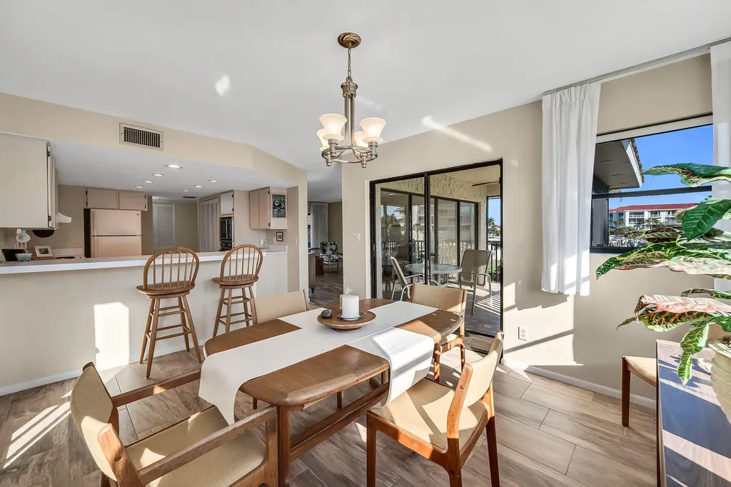 881 Panama Court Marco Island FL 34145